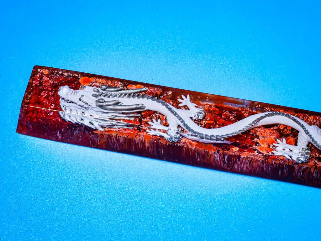 White Dragon Artisan Spacebar Keycap - Kurodrip