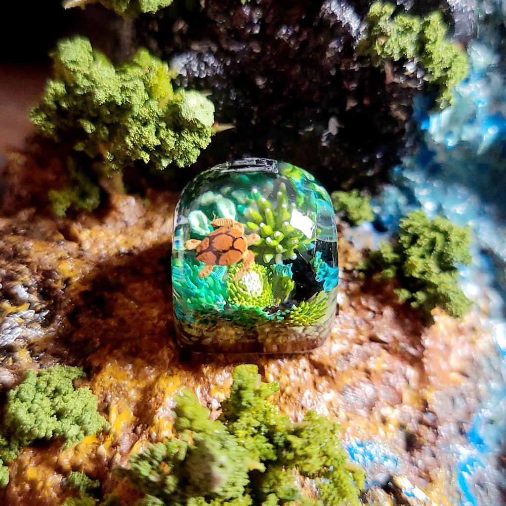 Kurodrip "Coral" A Coral Reef Resin Keycap - Kurodrip