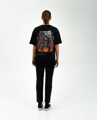 "Levi X Throne - AOT" Oversize T-Shirt