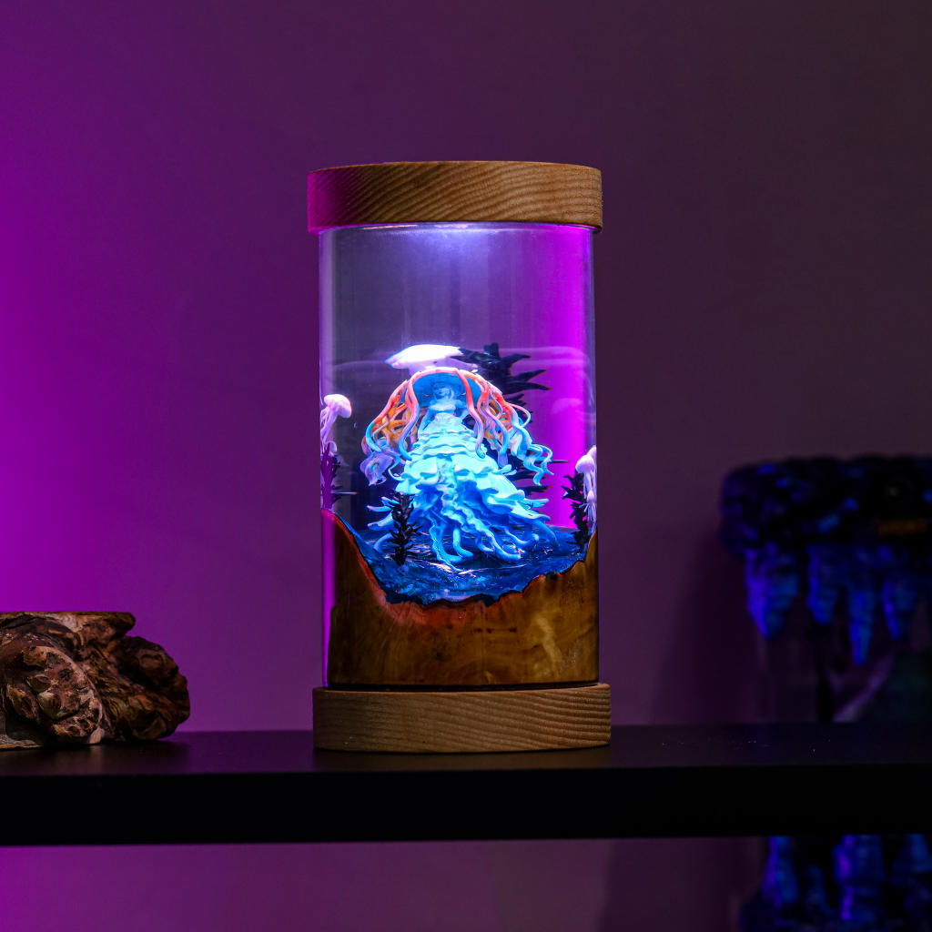 Jellyfish Lady Epoxy Night Lamp - Kurodrip