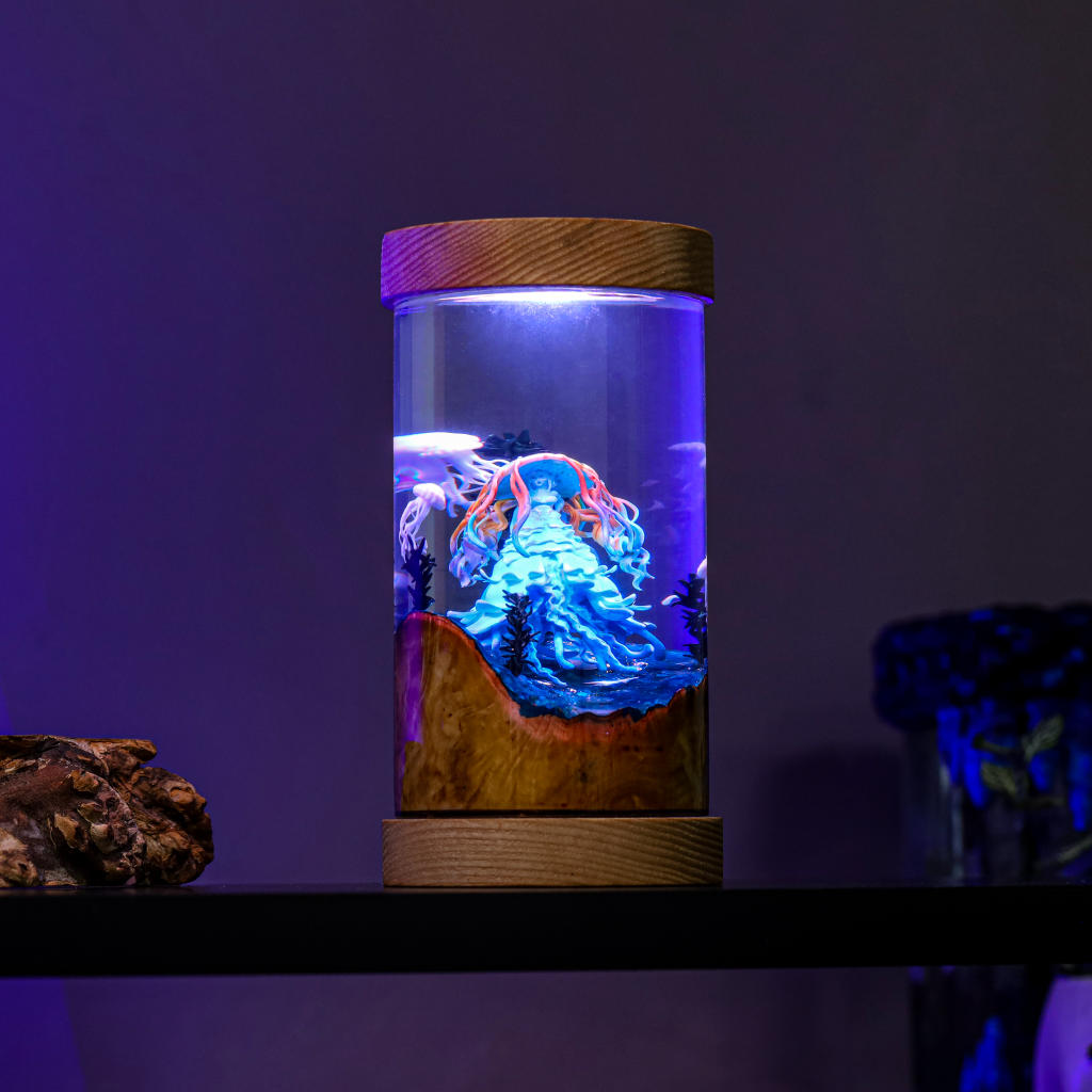 Jellyfish Lady Epoxy Night Lamp - Kurodrip