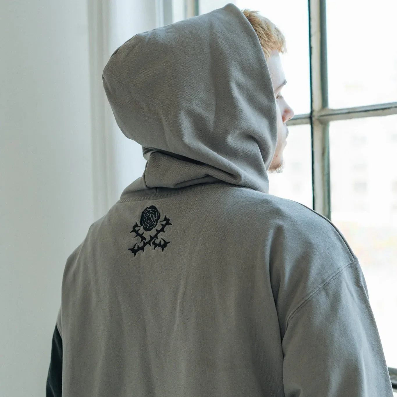 Skull Knight Hoodie Anime Graphic T-Shirt for Fans - Comfortable and Durable Anime, Manga, Vintage Anime - Kurodrip